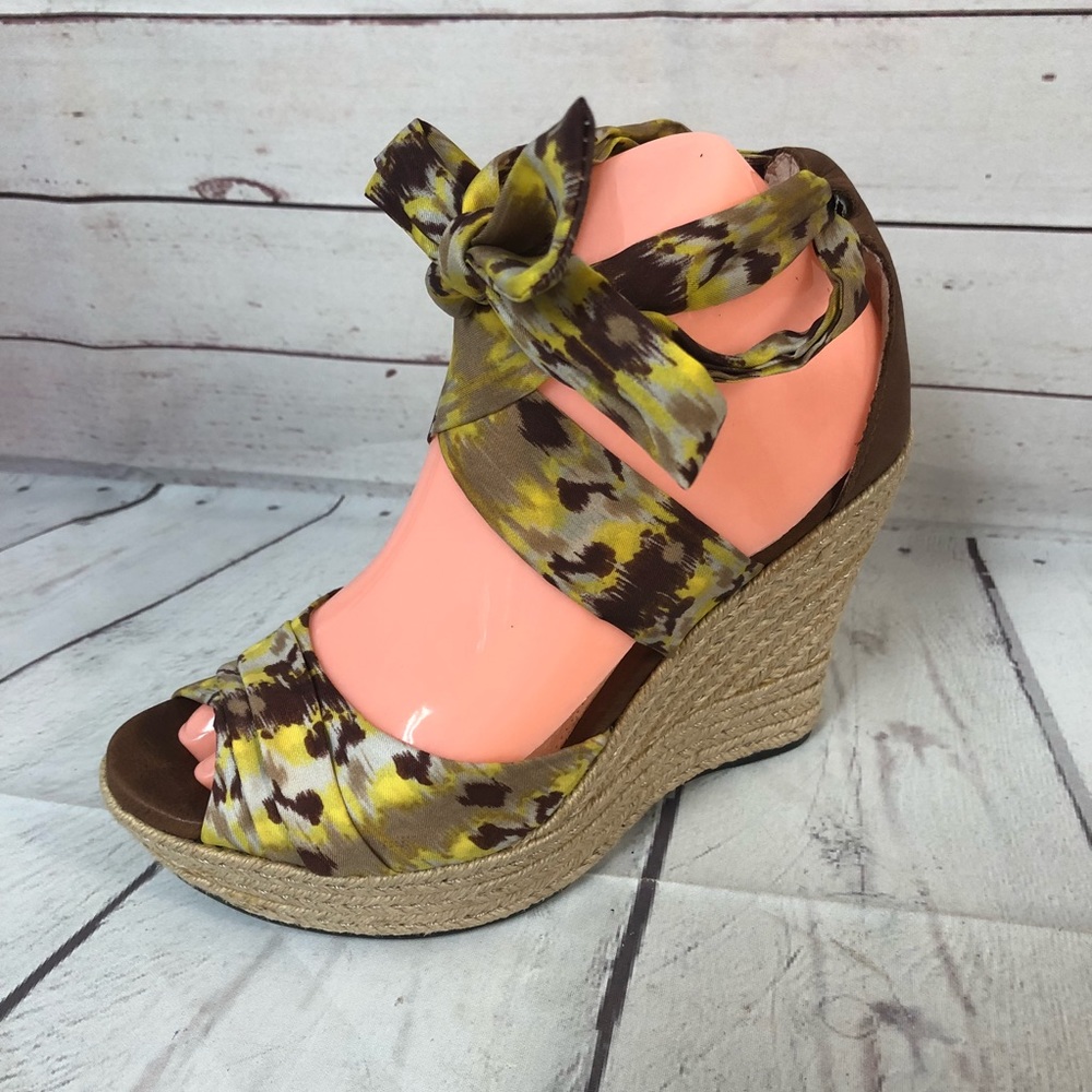 UGG Yellow Ribbon Espadrille Platform Sandal 7 - Picture 2 of 8